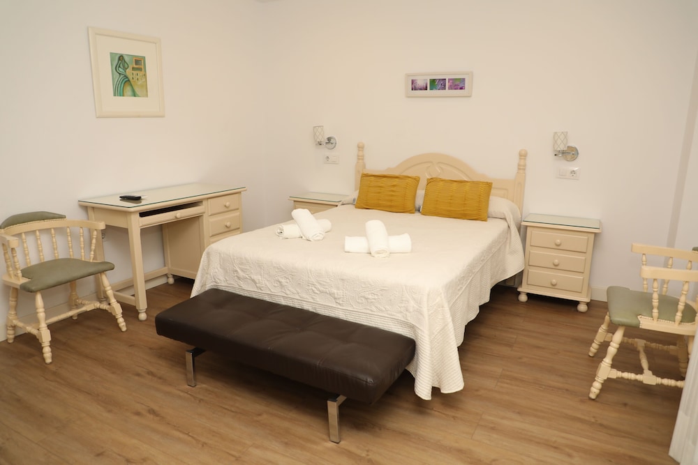 Hostal La Janda 19/66