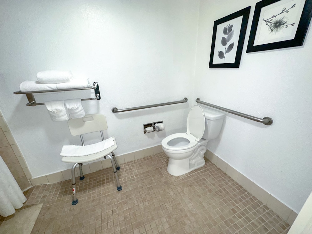 The Palms Inn & Suites 40/45
