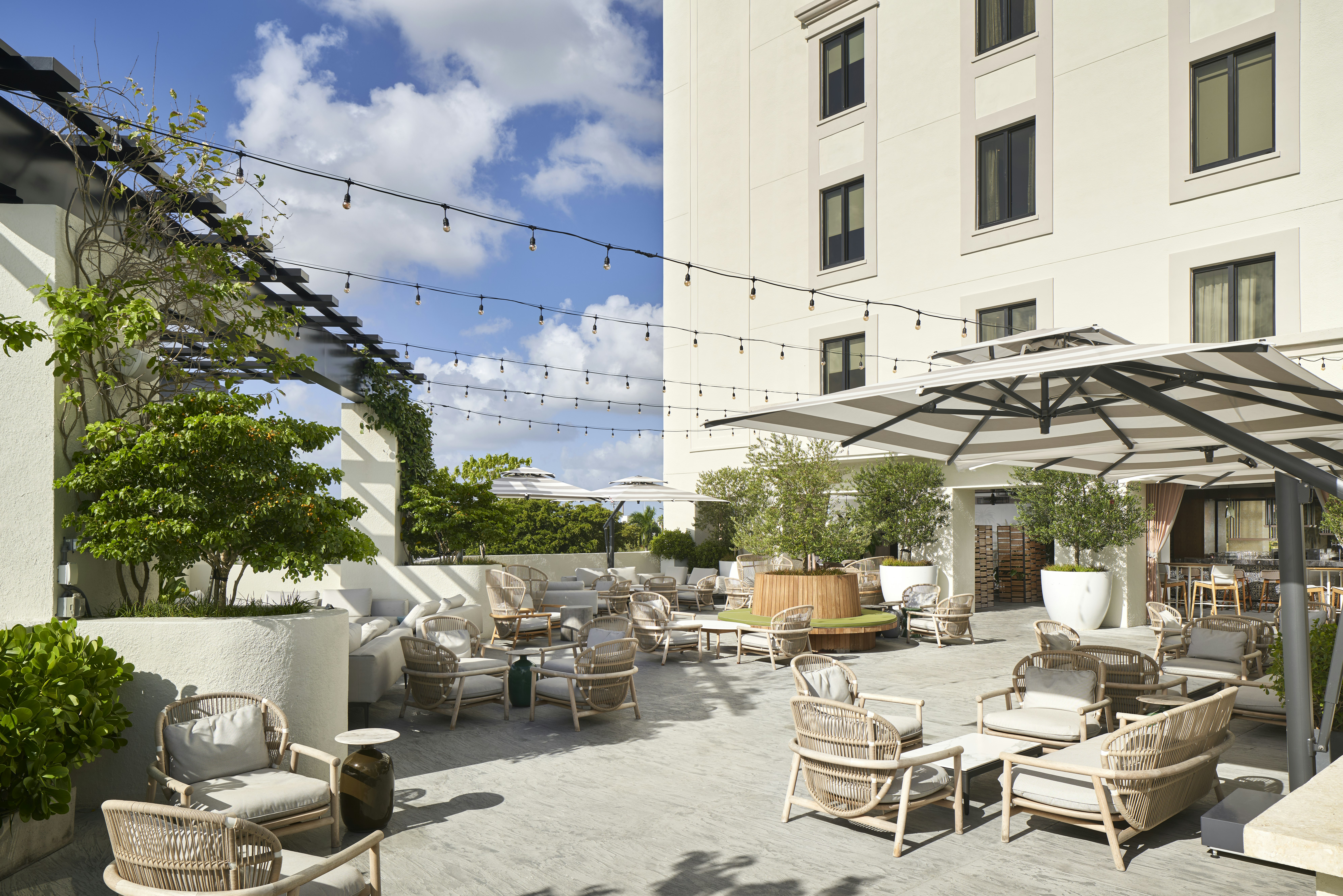 THesis Hotel Miami Coral Gables, Curio Collection by Hilton 71/80