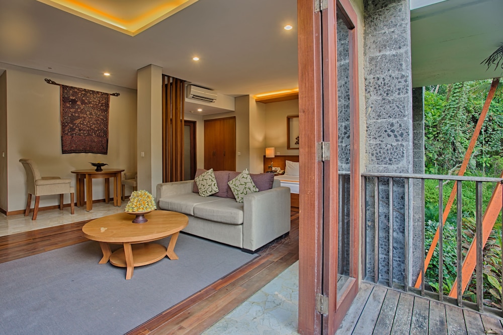 ANAHATA VILLAS AND SPA RESORT 25/30