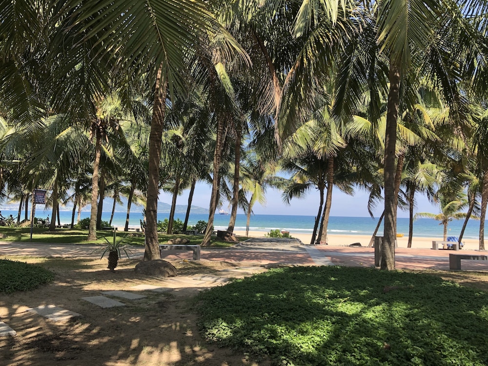Oasis Hotel & Apartment 40/50
