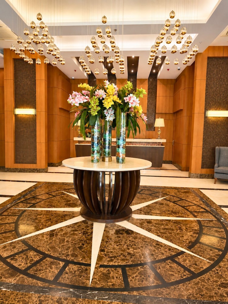 Harolds Hotel Cebu 8/48