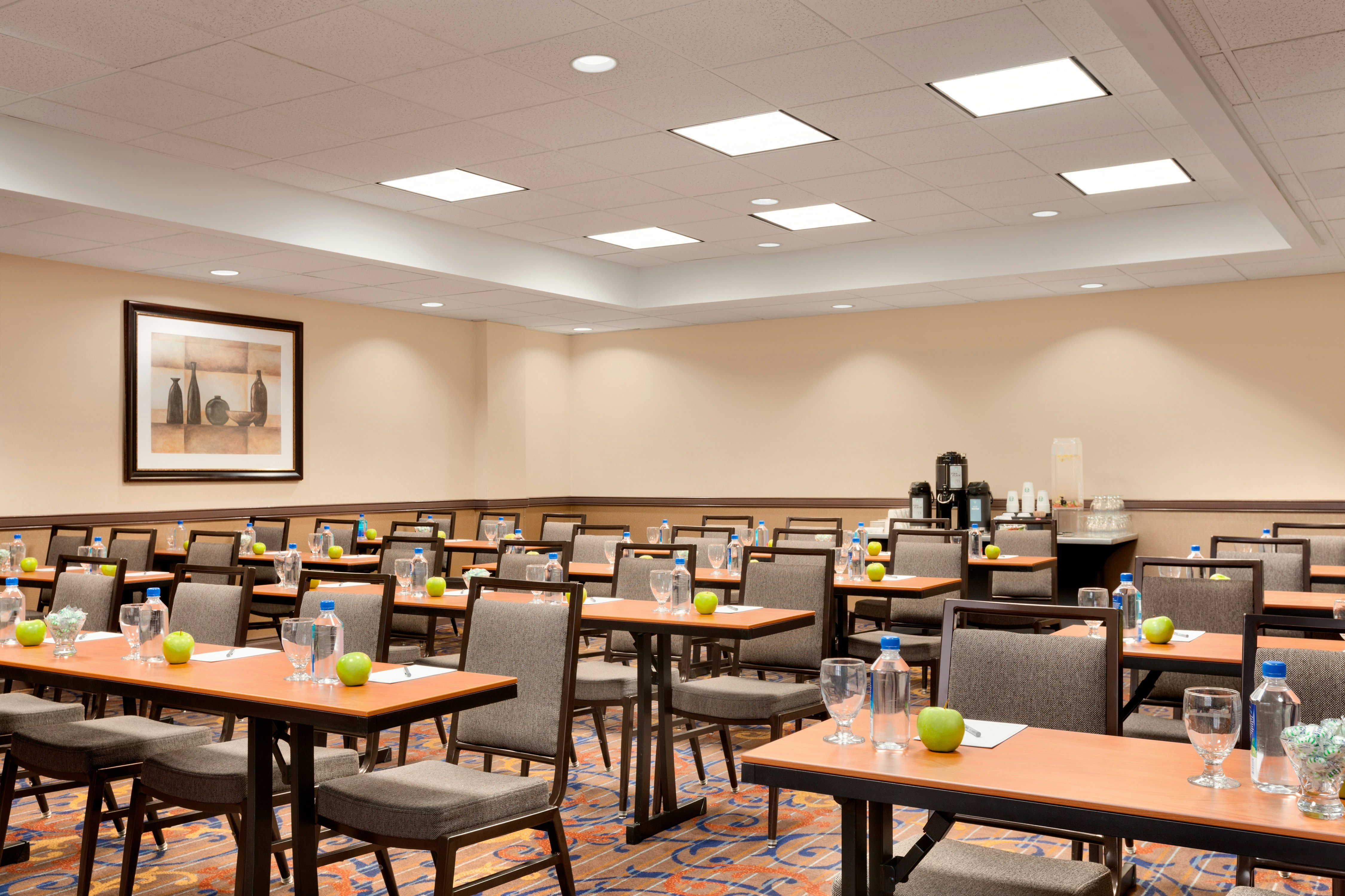 Embassy Suites by Hilton Santa Clara Silicon Valley 36/45