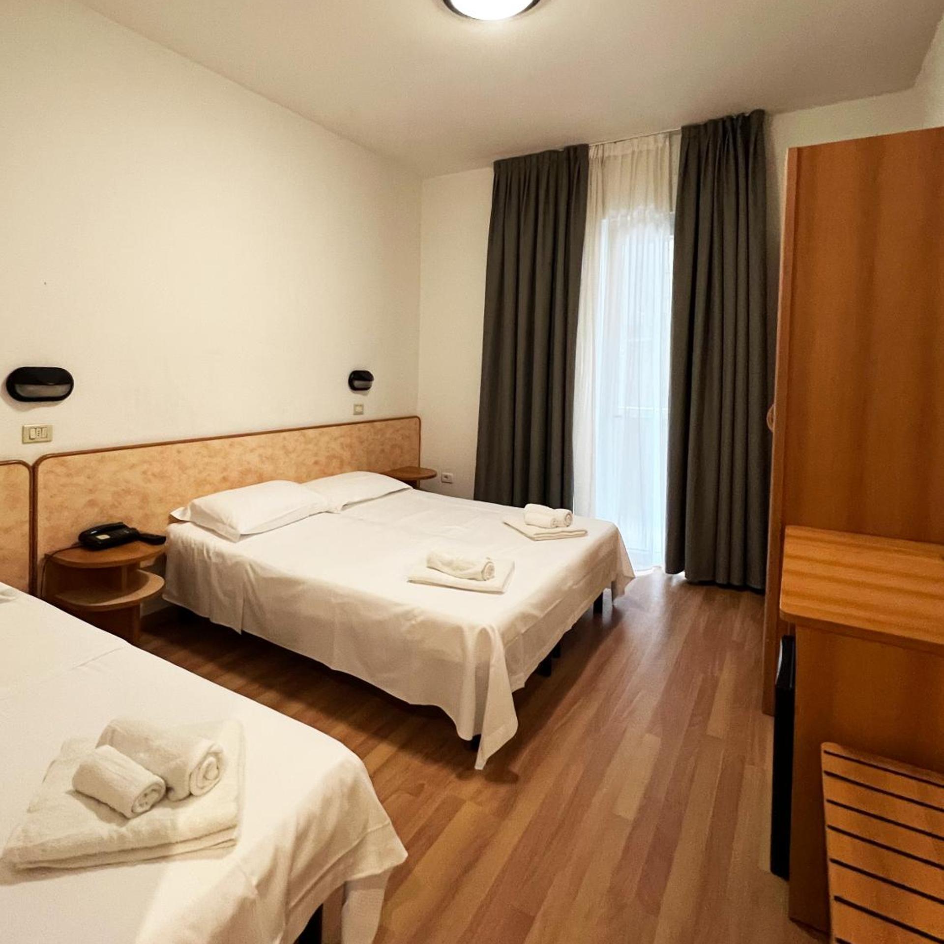 Hotel Little 10/57