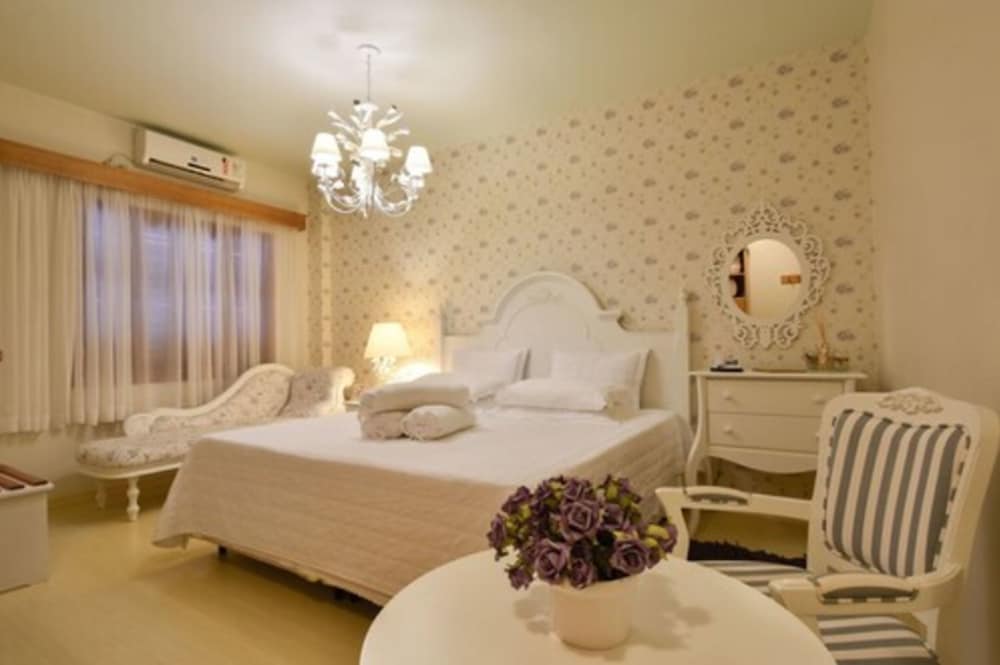 Hotel Bertoluci 49/69