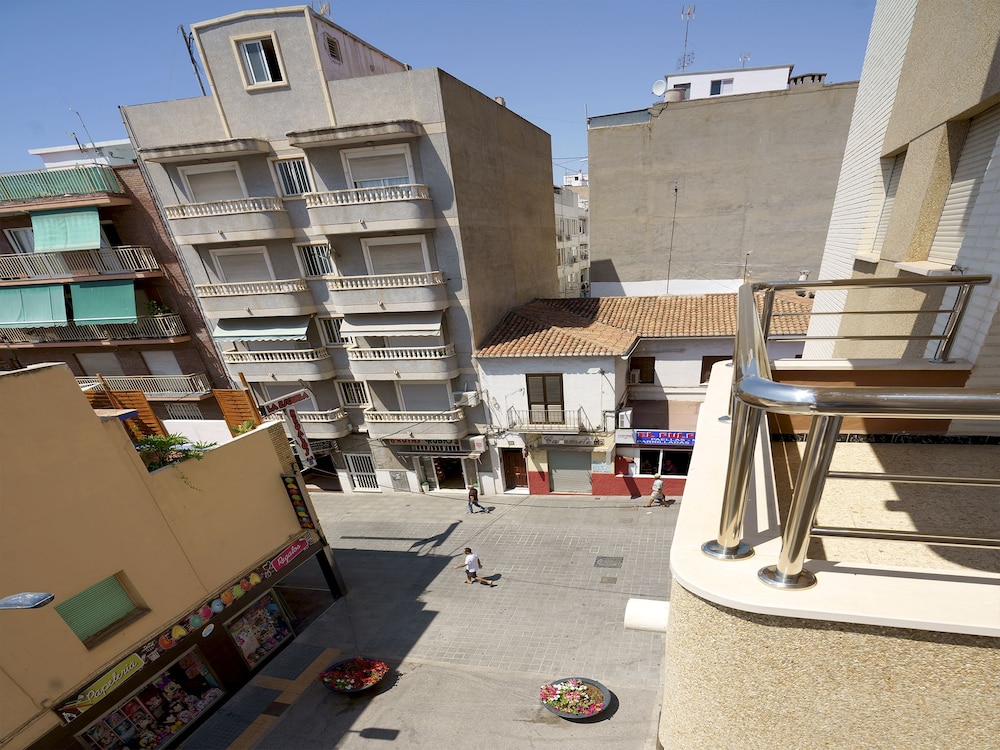 Hostal Anna Benidorm 21/34