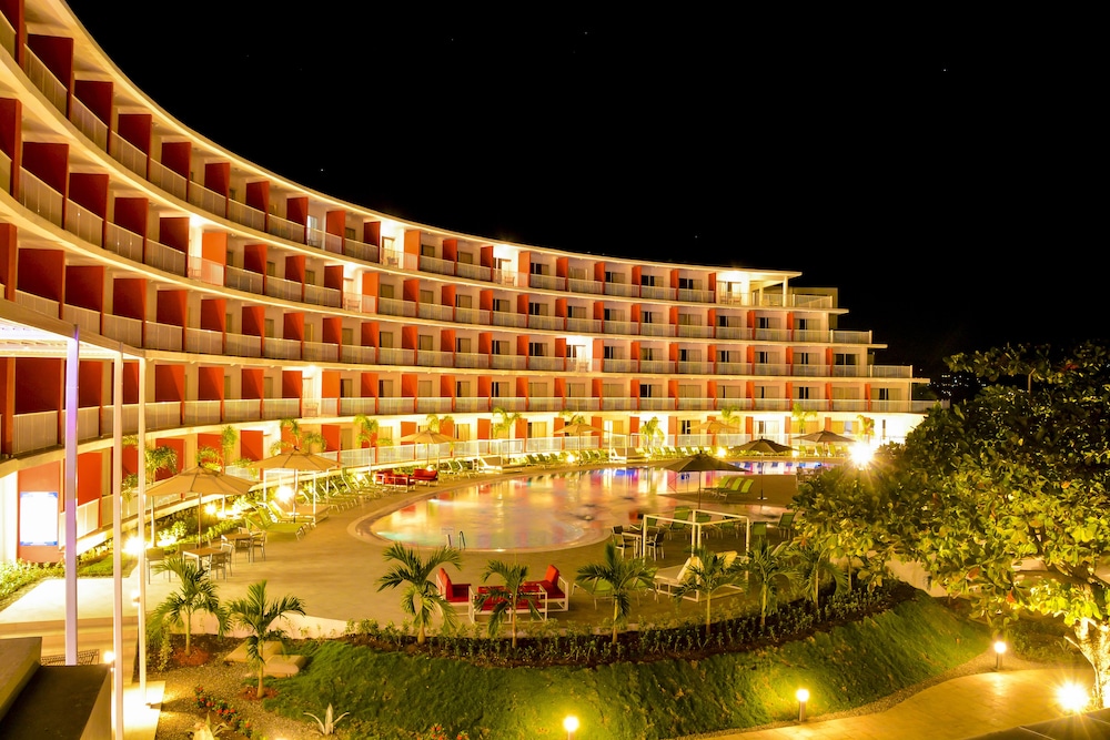 Grand Decameron Cornwall Beach, A Trademark All Inclusive 1/50