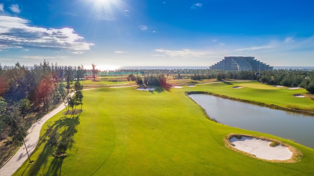 Vinpearl Resort and Golf Nam Hoi An 76/78