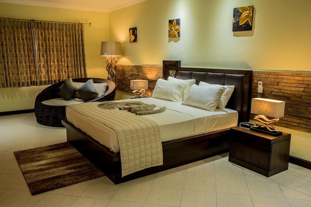 Oasis Hotel Restaurant & Spa 17/36