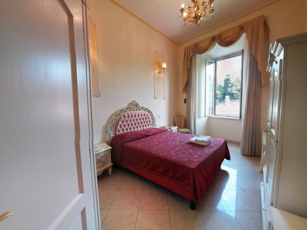 Imperial Rooms Hotel Rome 9/25