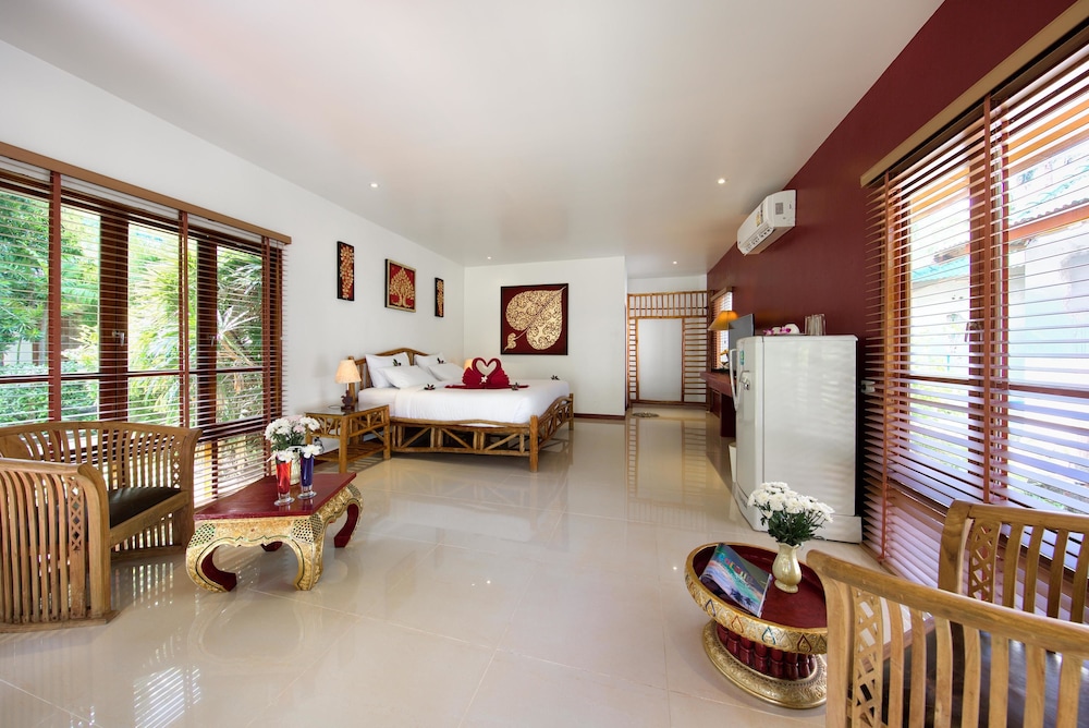 Crystal Bay Yacht Club 65/81