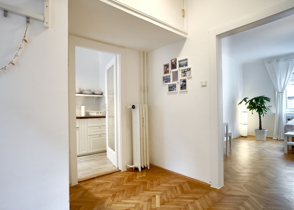 Opera City Center Apartments 21/50