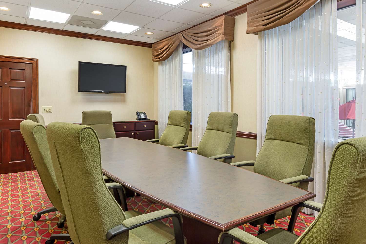 Best Western Plus Burlington 42/49