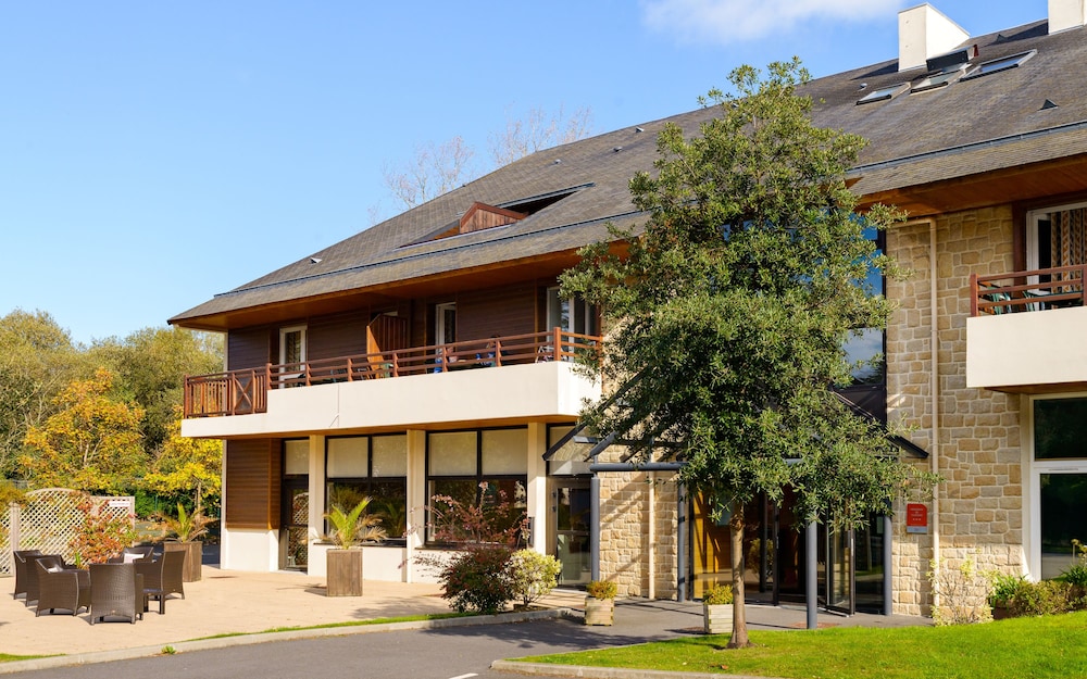 R?SIDENCE LAGRANGE VACANCES LES ROCHES DOUVRES(FORMERLY LES ROCHES DOUVRES) 2/26