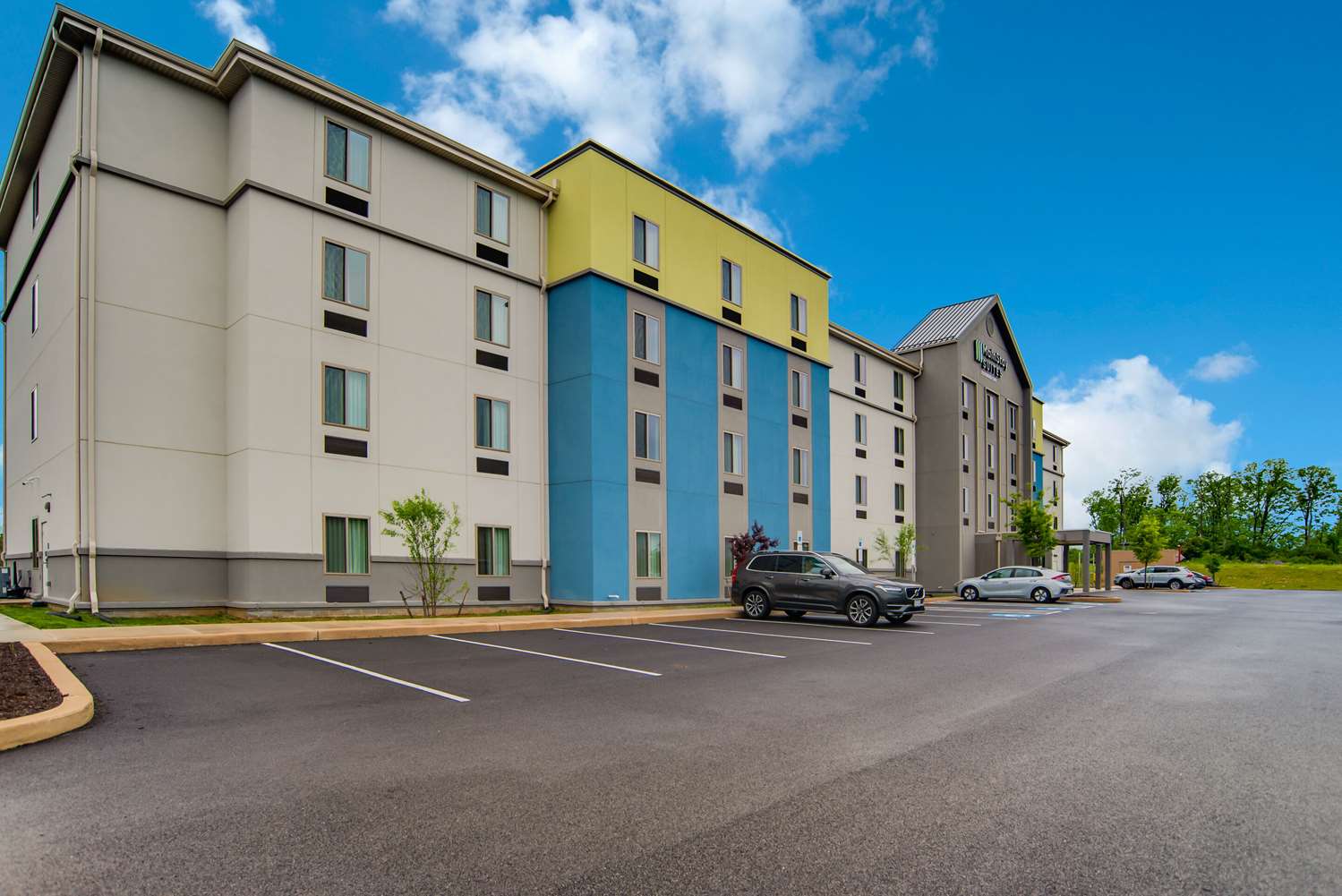 MainStay Suites Carlisle-Harrisburg 11/16