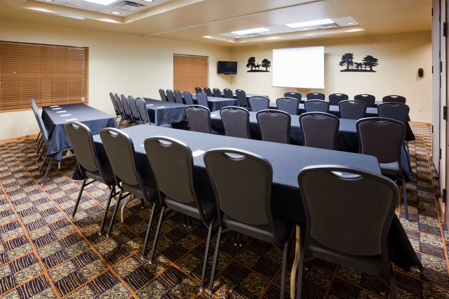 AmericInn by Wyndham Fargo Medical Center 54/59