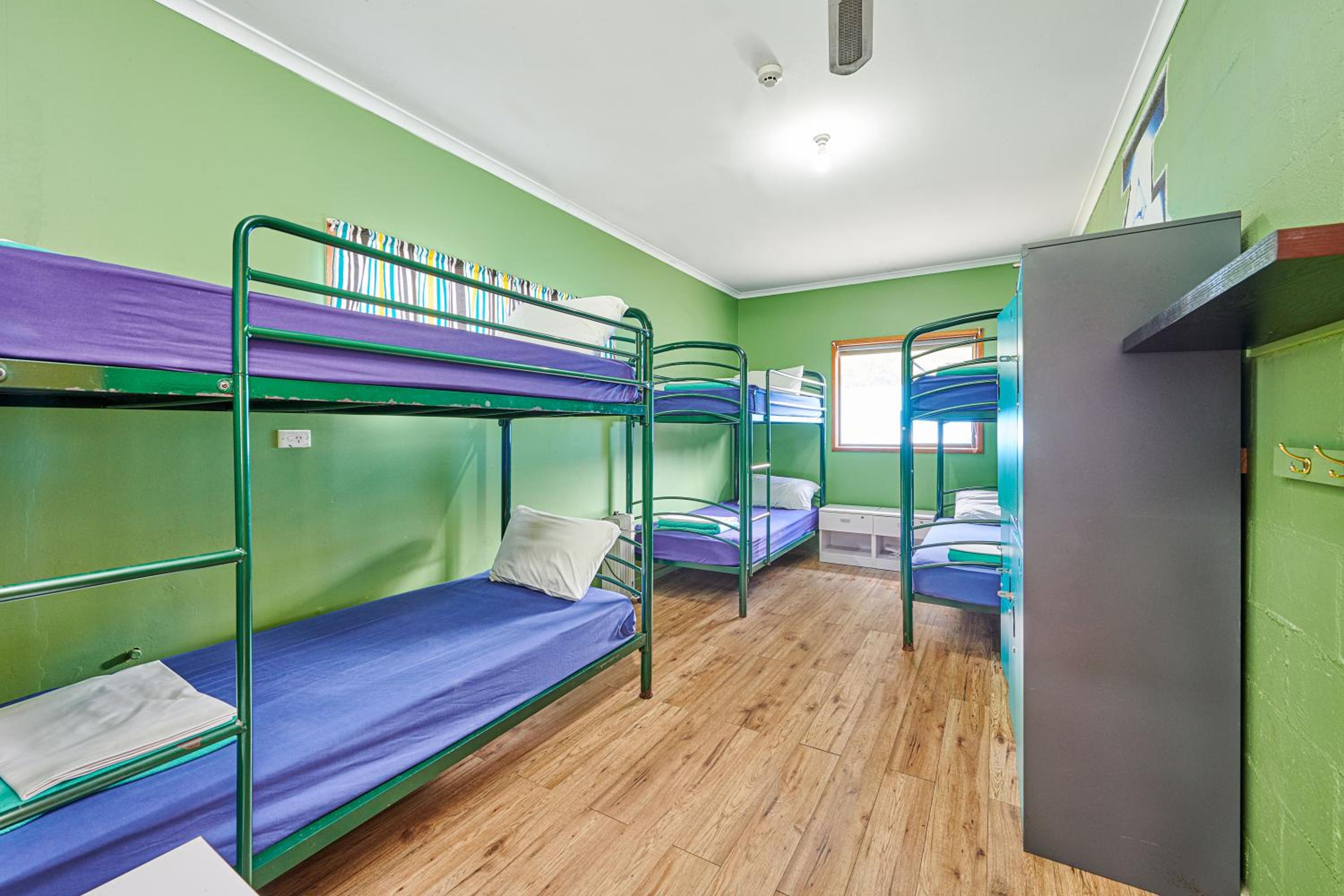 Mixed Dorm, 10 Beds