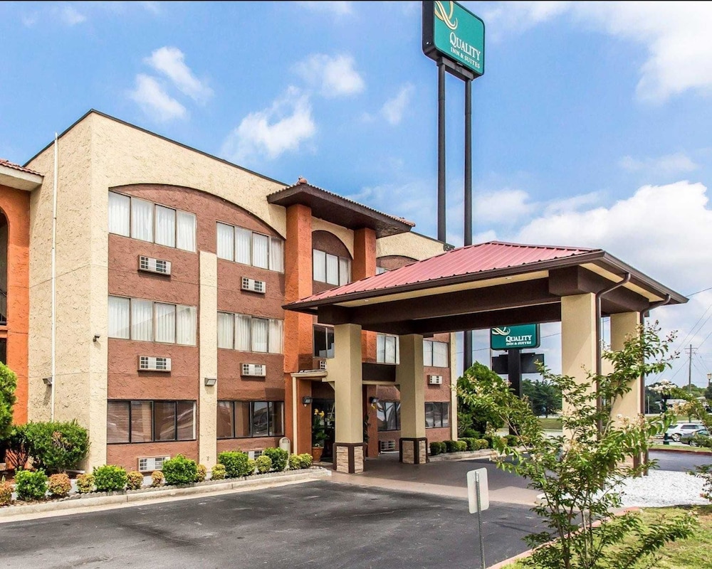 Quality Inn And Suites Southlake 3/49