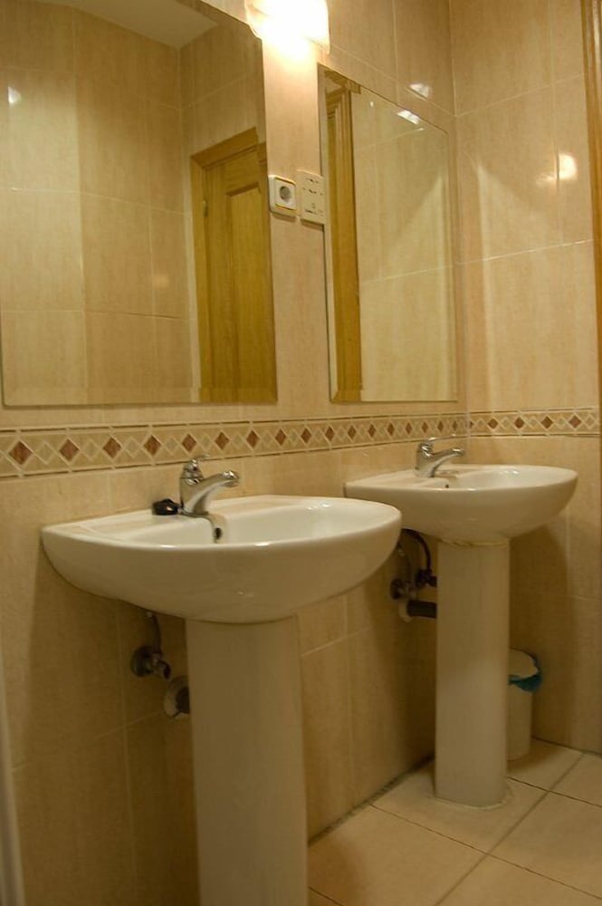 Hostal Josefina 72/73