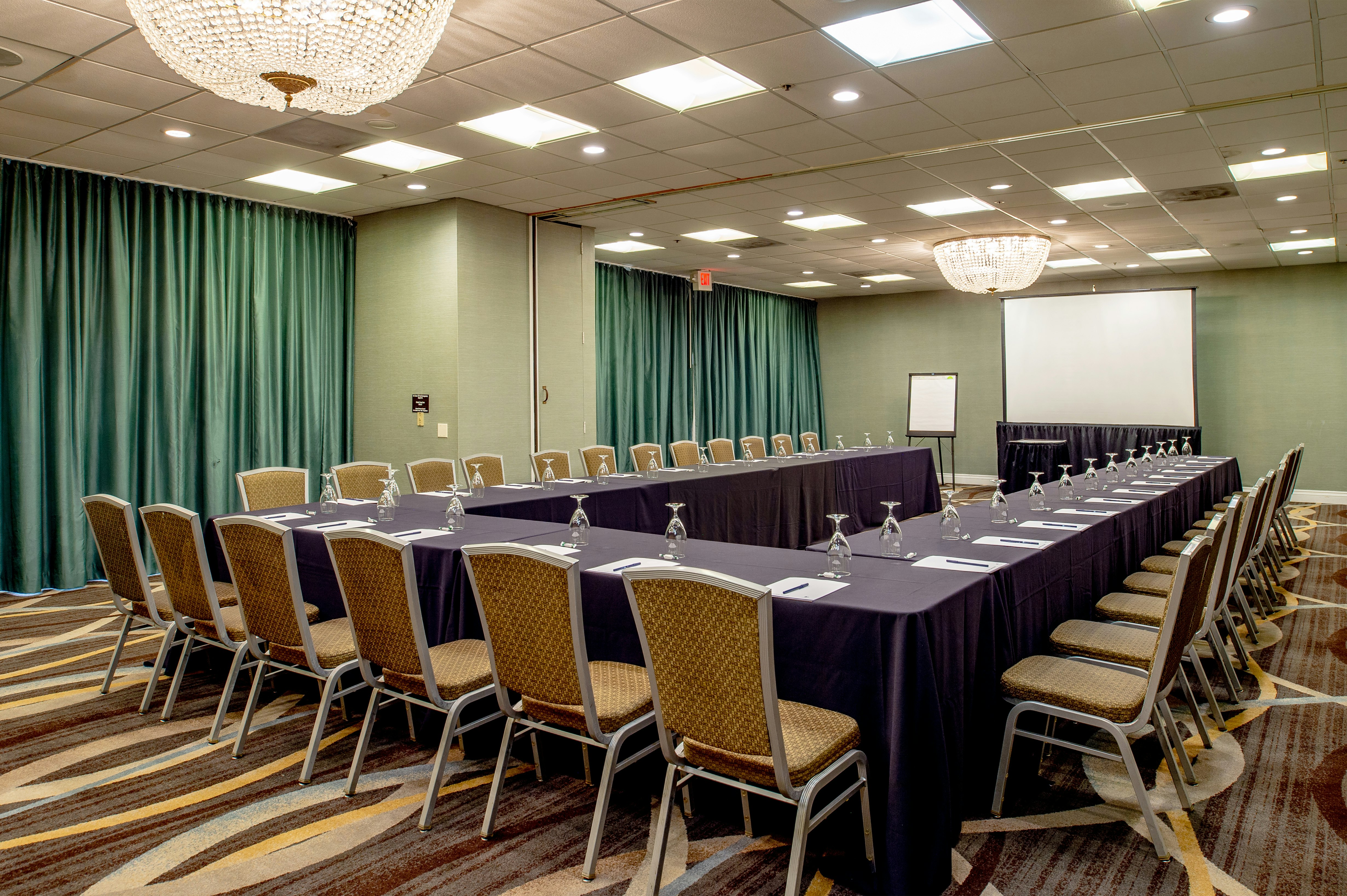 DoubleTree by Hilton Hotel Collinsville - St. Louis 17/22