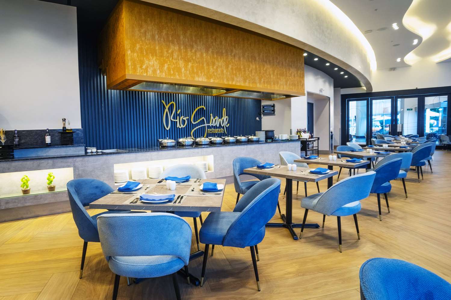 Wyndham Guayaquil Puerto Santa Ana 51/63