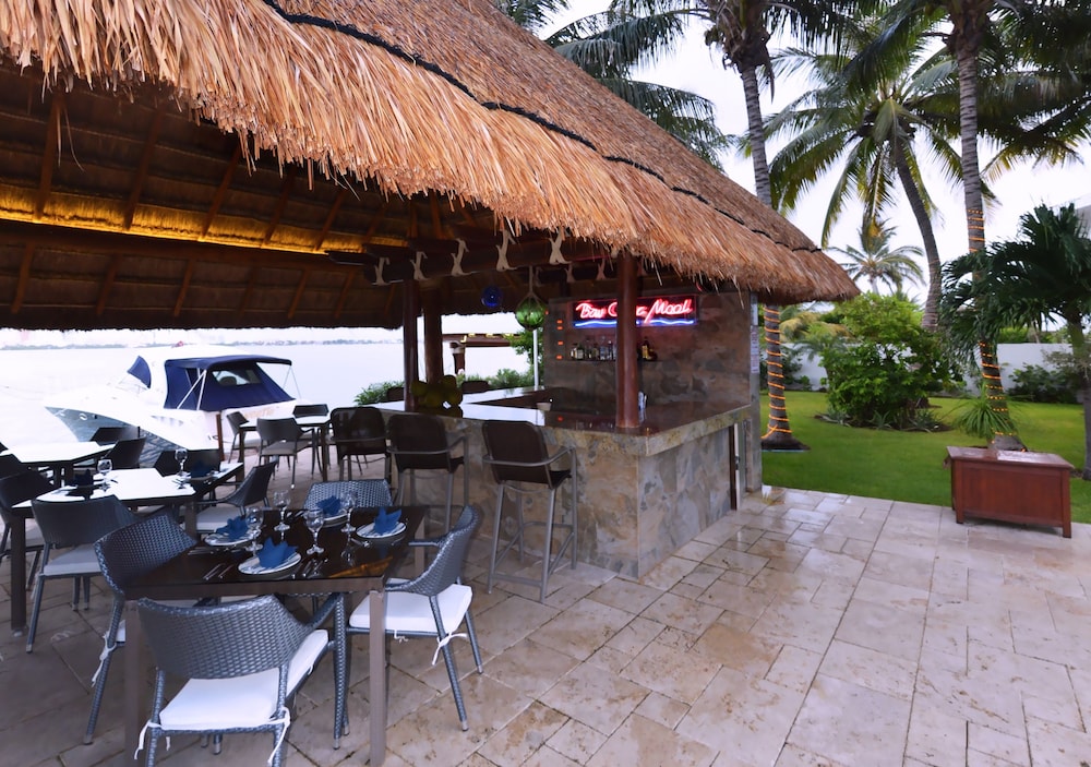 Sina Suites Cancun - Adults Only 10/42