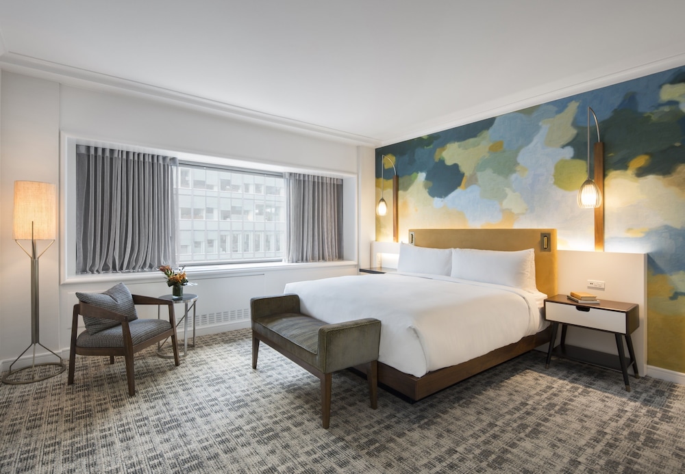 Fairmont The Queen Elizabeth 16/71