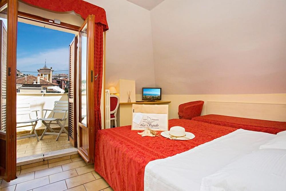 Hotel Lo Squalo 7/41