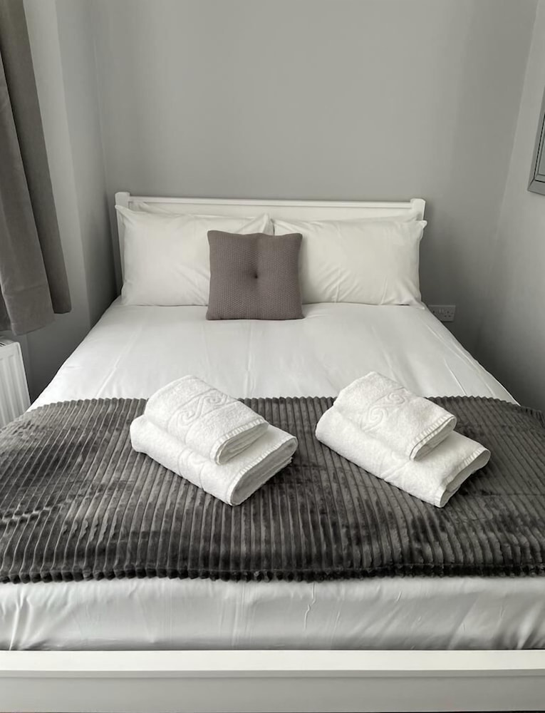 STANDARD, DOUBLE BED