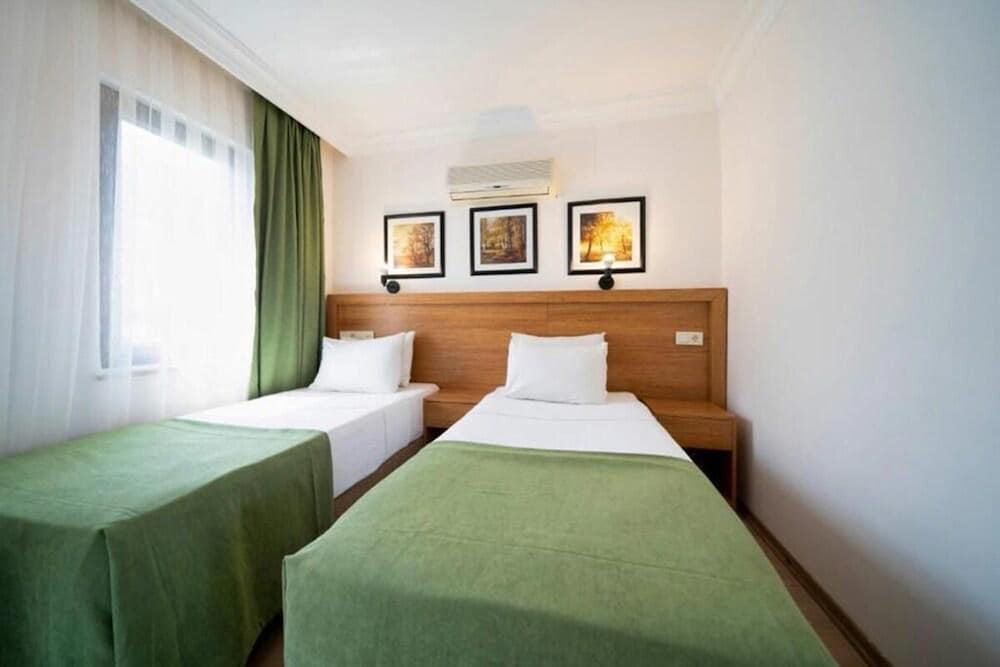 Qualia Park Hotel 16/50