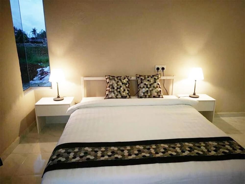 Cenang Langkawi House 10/23
