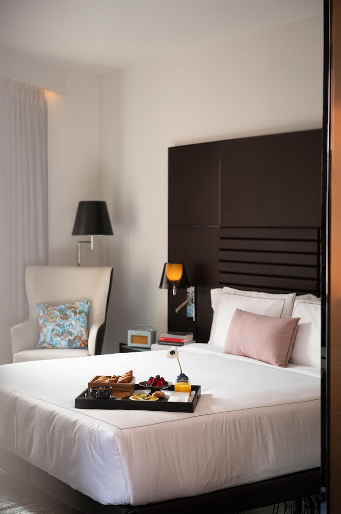 art'otel Rome Piazza Sallustio, Powered by Radisson Hotels 11/50