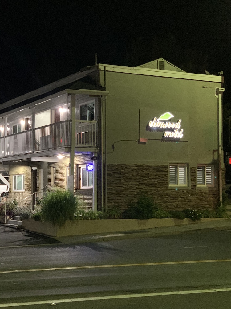 Elmwood Motel 2/15