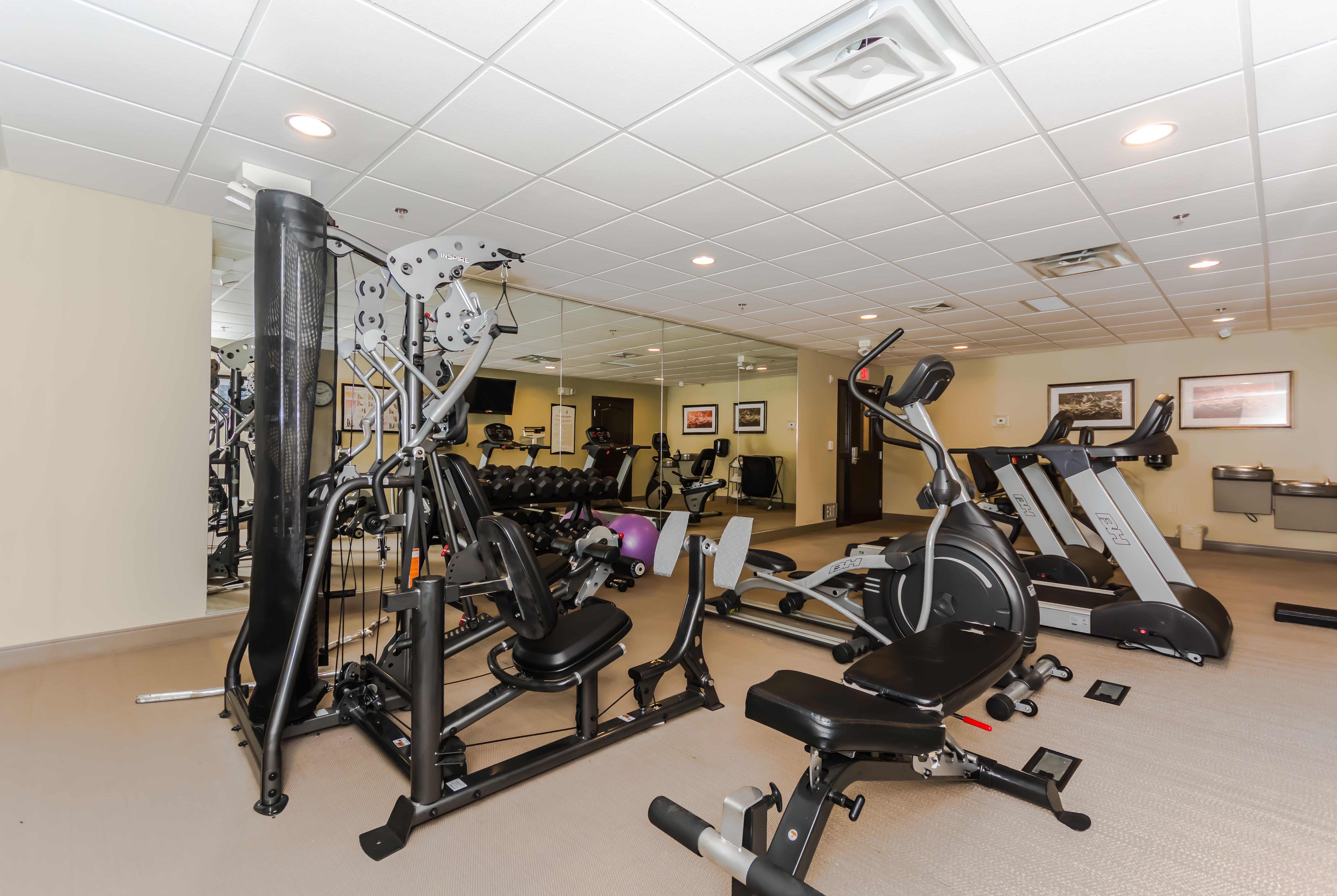Staybridge Suites Grand Forks 22/46