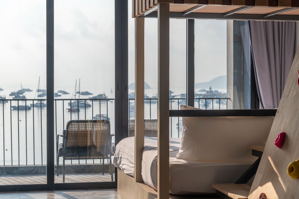 Arch39 Phuket Beach Front 7/36
