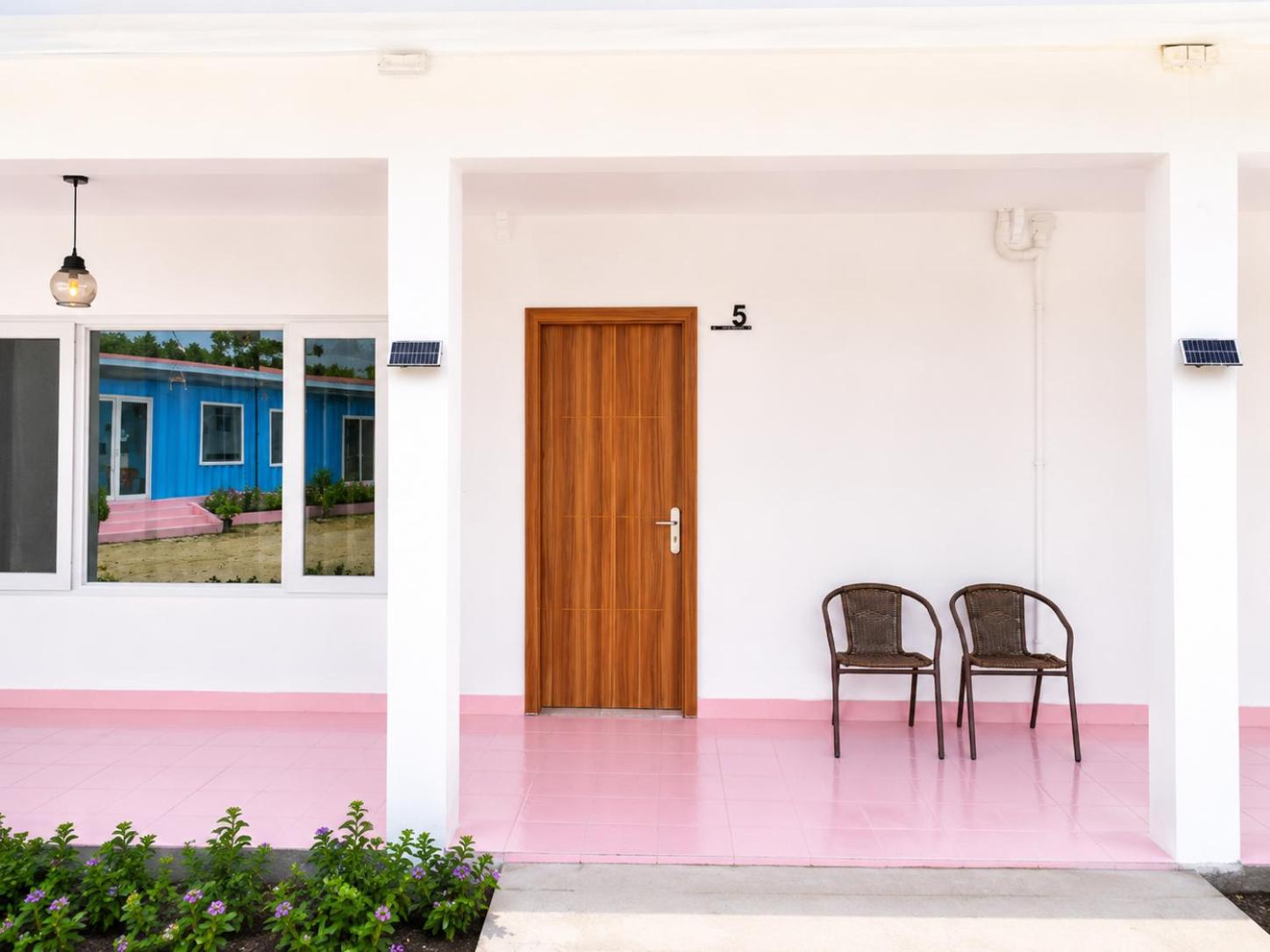Allisa Resort Hotel 9/50