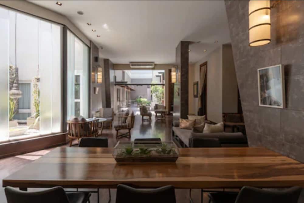 Azur Real Boutique Hotel 47/55
