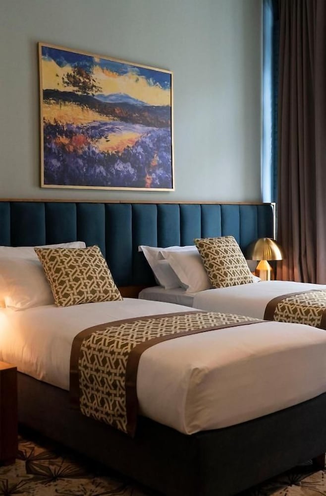 Grand Opera Hotel 12/39