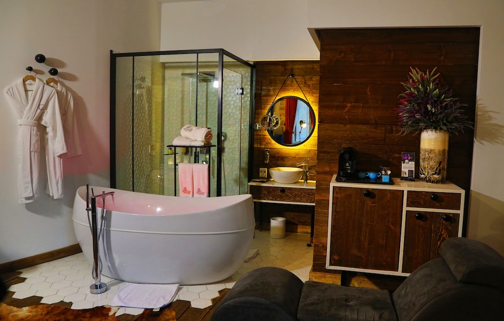 Cephanelik Butik Hotel 63/63
