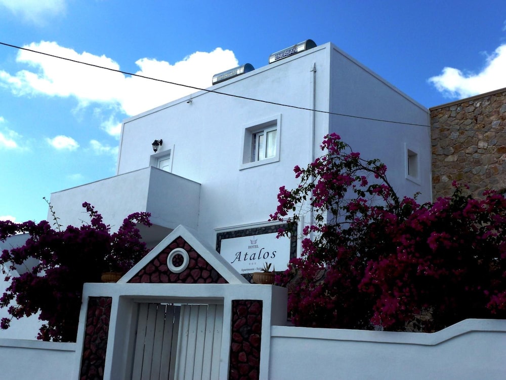 Atalos Suites in SANTORINI