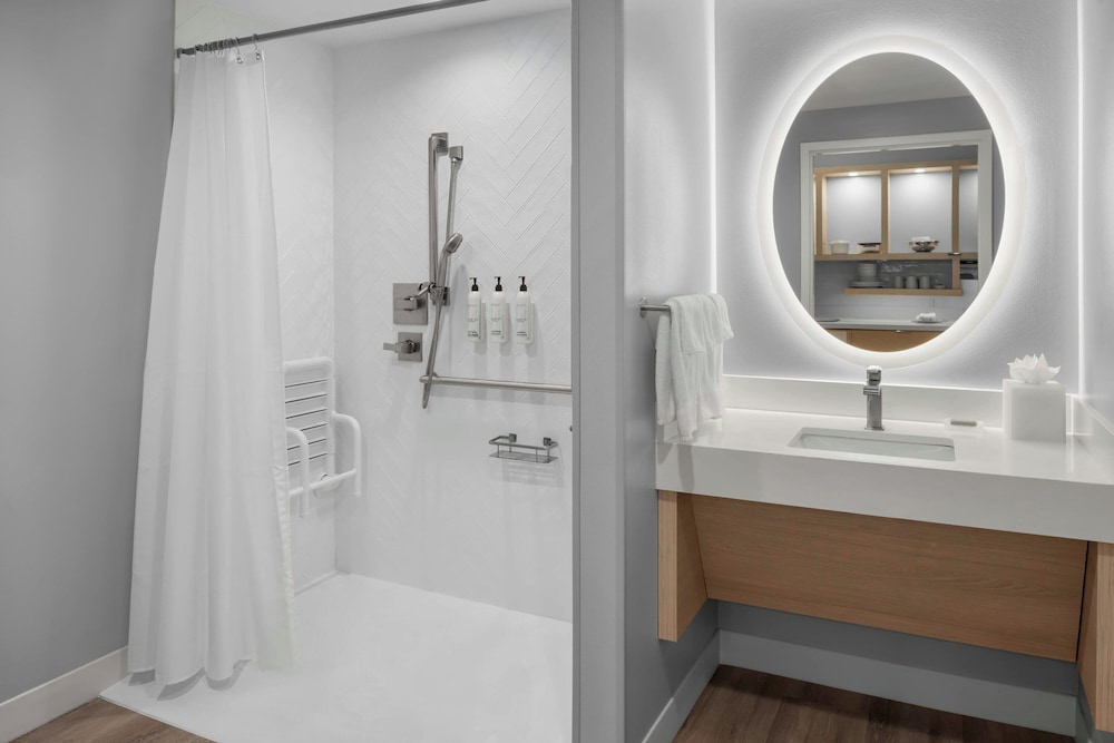 TownePlace Suites By Marriott Midwest City 39/40