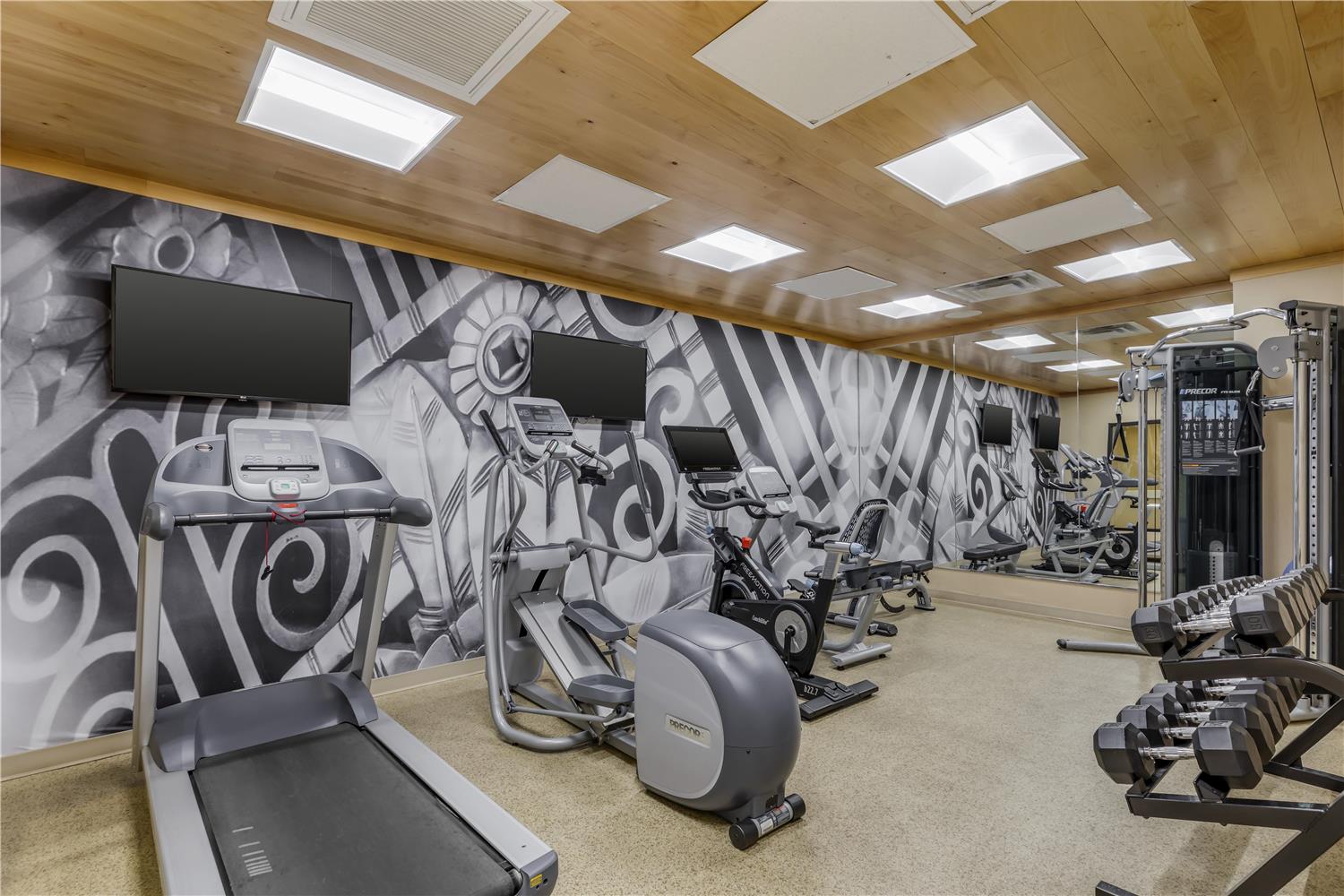 Best Western Plus Hudson Hotel & Suites 4/12