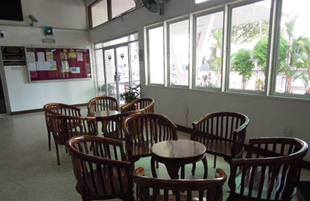 Ymca International Hostel 48/56