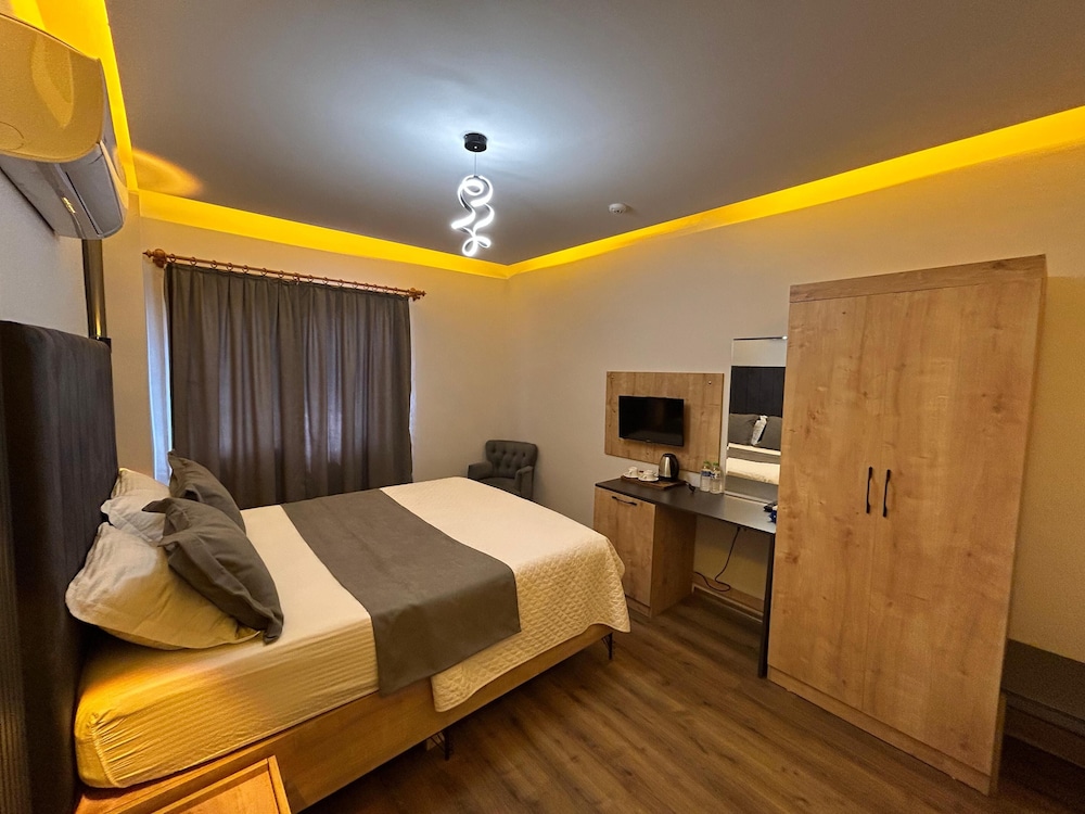 Lotus Boutique Hotel 4/42