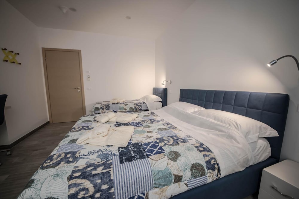 5 Terre Lodge 7/37