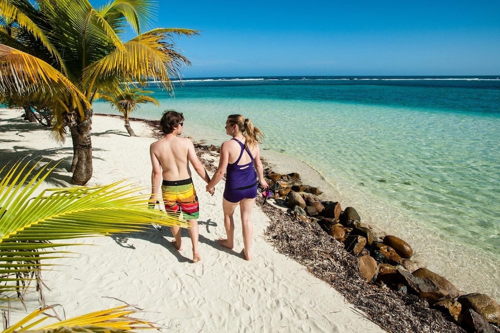 Blue Marlin Beach Resort 40/51