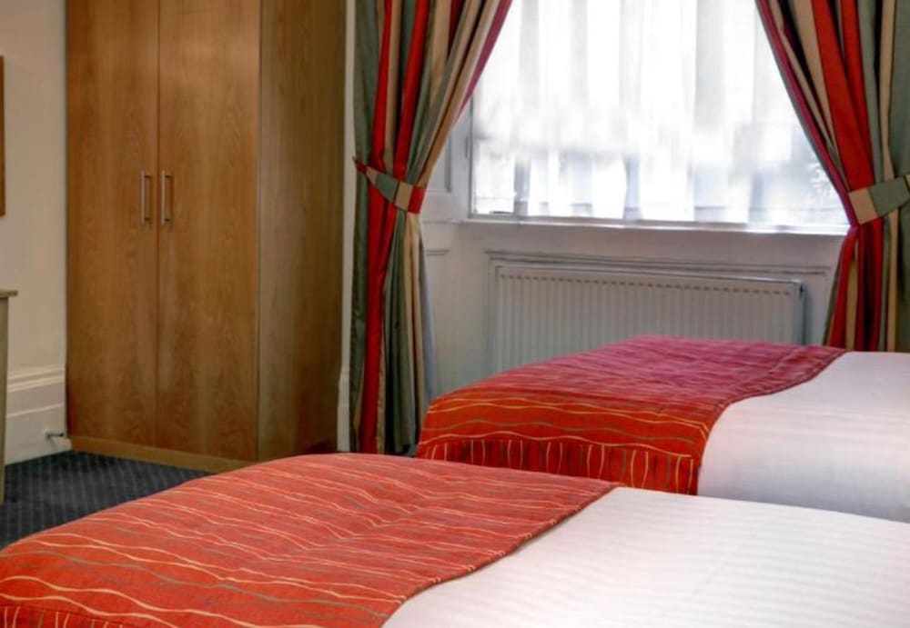 Queensway Hotel, Sure Hotel Collection by Best Western 26/38
