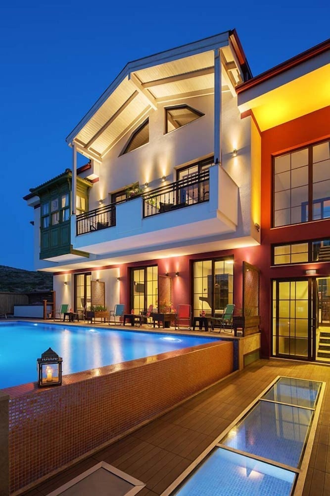 Cesmekes Butik Otel 1/50