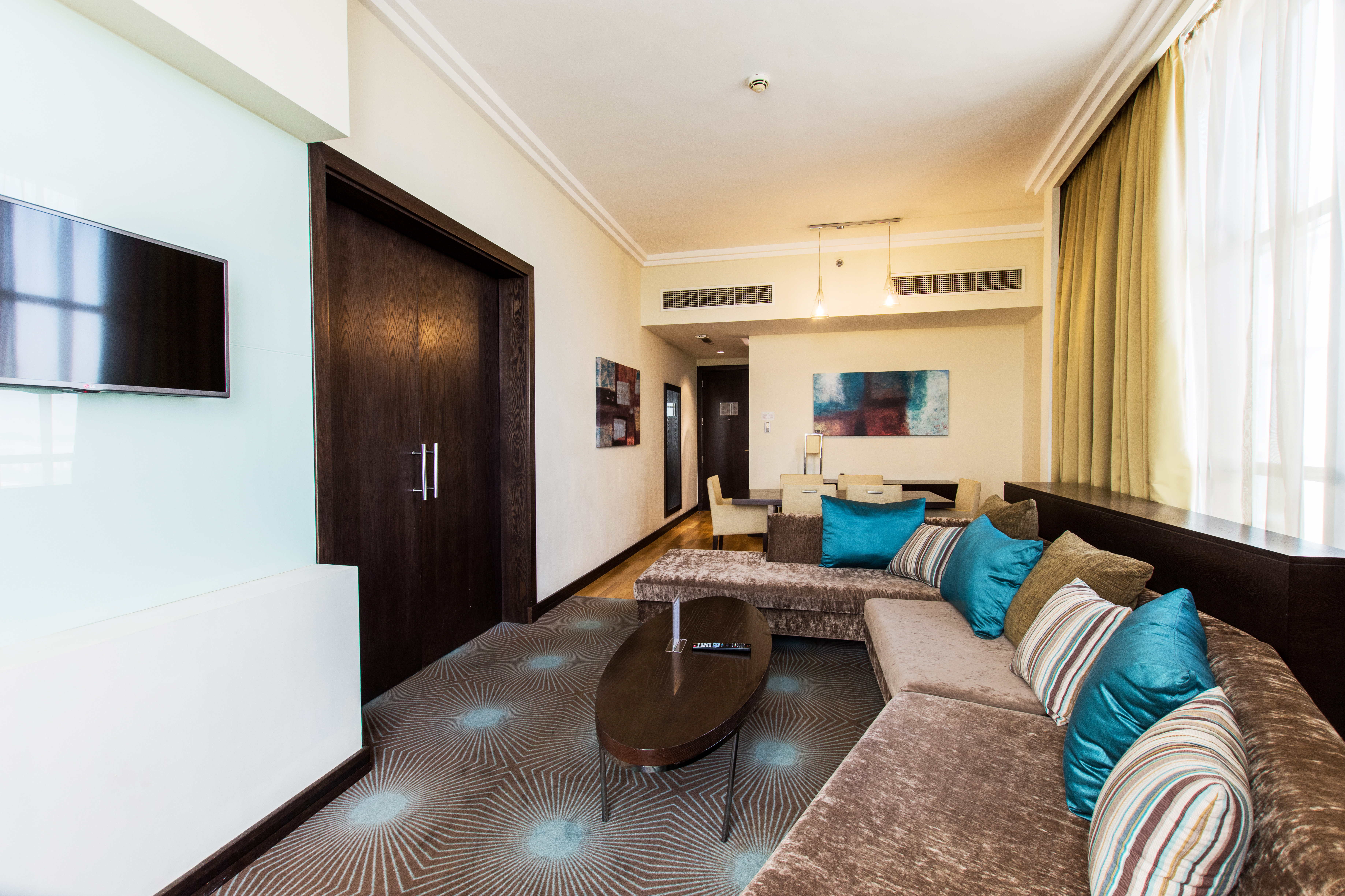 Holiday Inn Abu Dhabi Hotel 53/73