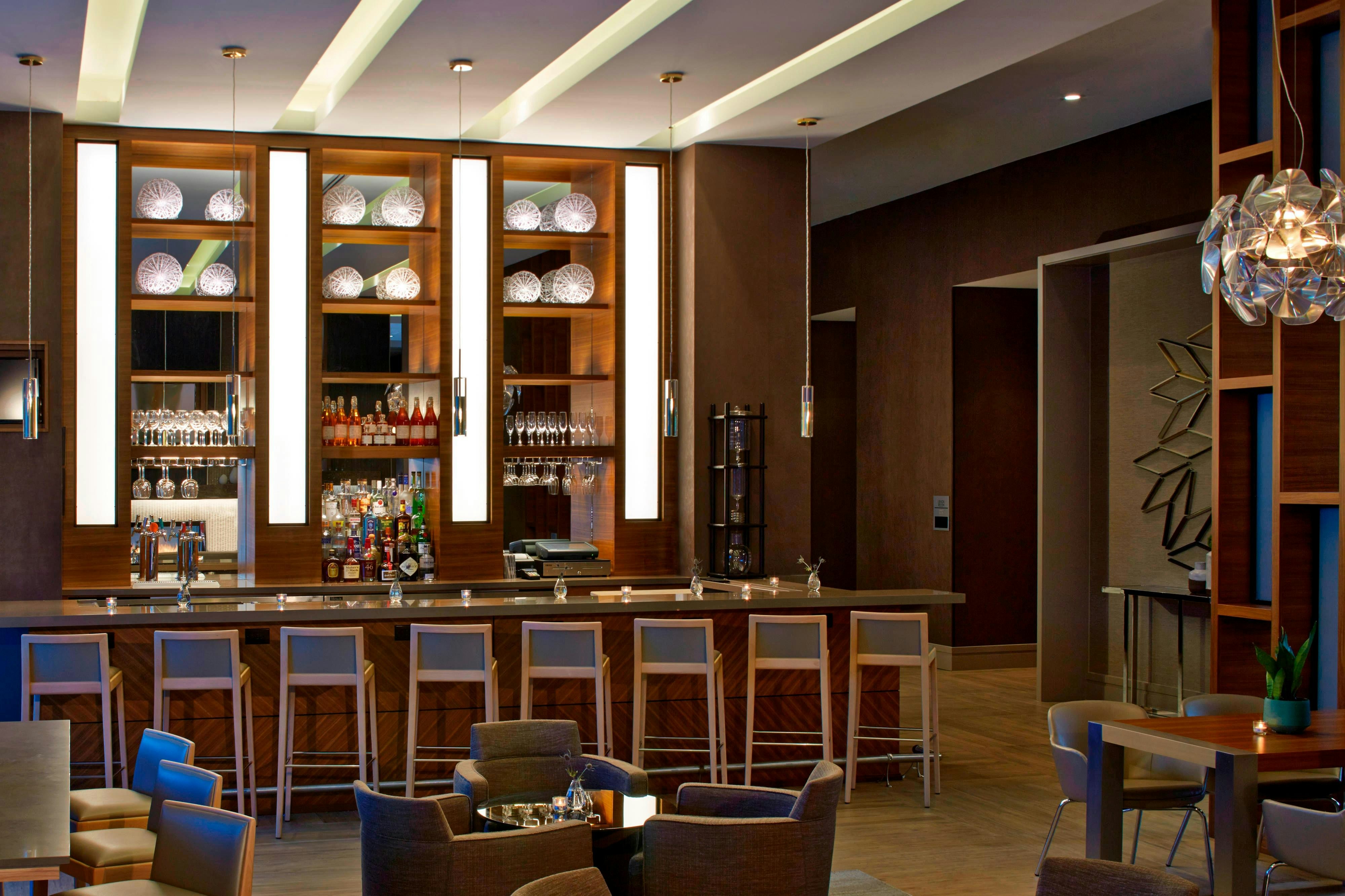 AC Hotel Atlanta Buckhead at Phipps Plaza 18/25